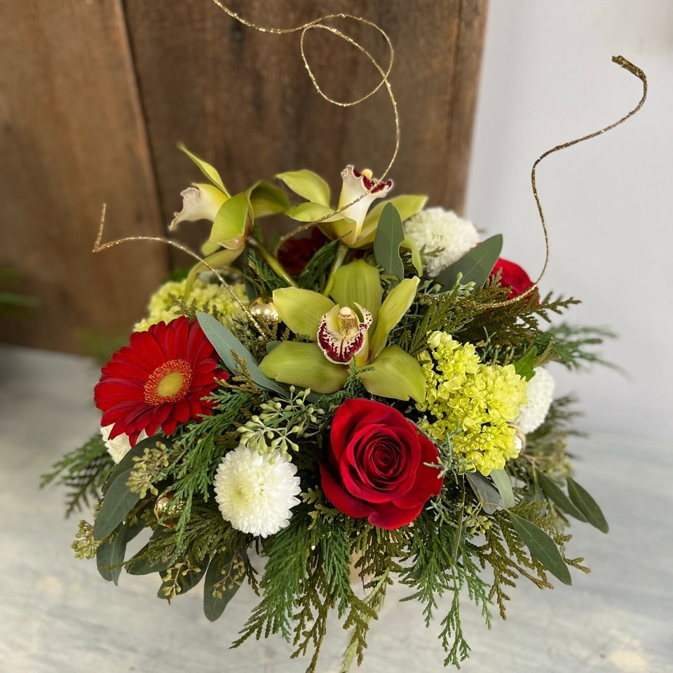 Christmas Marvelous Middle ~ Centerpiece