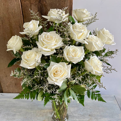 Dozen Roses in Vase